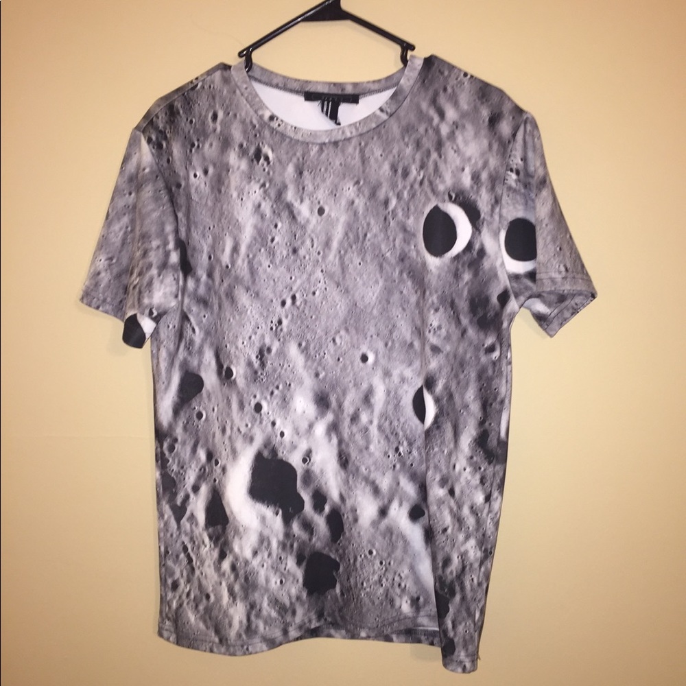 F21 Men Moon Shirt